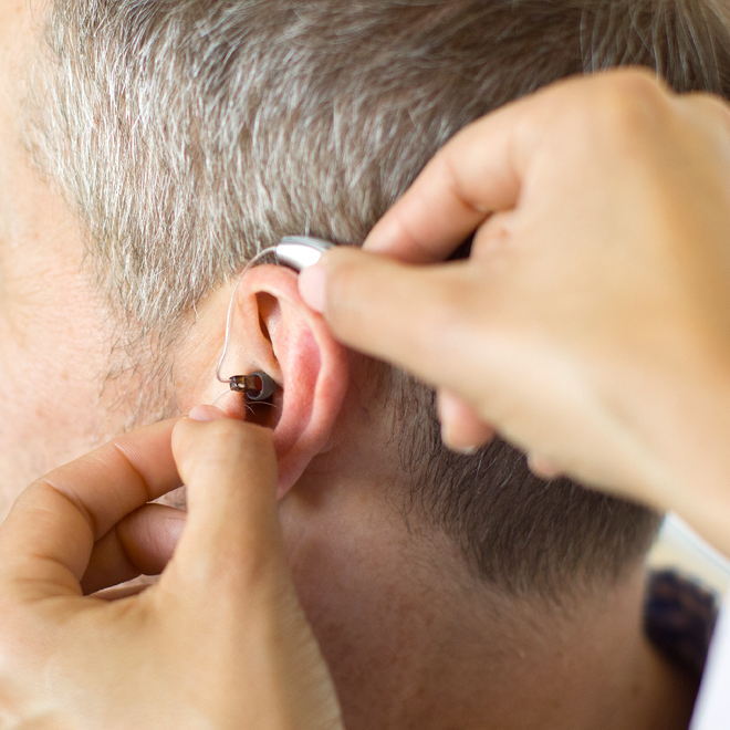 ¿Qué tipo de audífono es el adecuado para ti? optica azpilicueta pamplona